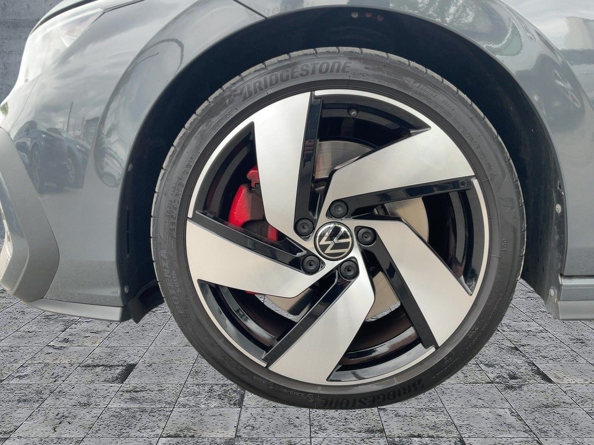 Volkswagen Golf - Bild 8