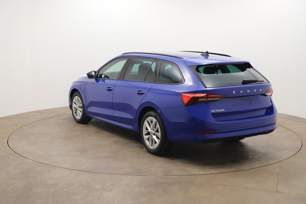 Skoda Octavia iV Combi Ambition 1.4 TSI 150kW PDC*RFK