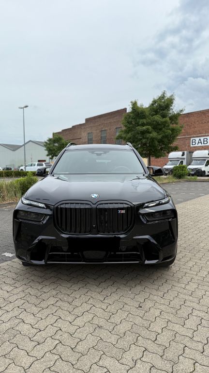 BMW X7 M60i xDrive/Bowers/Sky/Prod25/23
