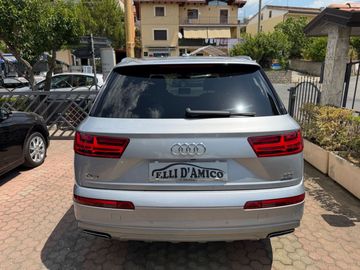 Audi Q7 - 5