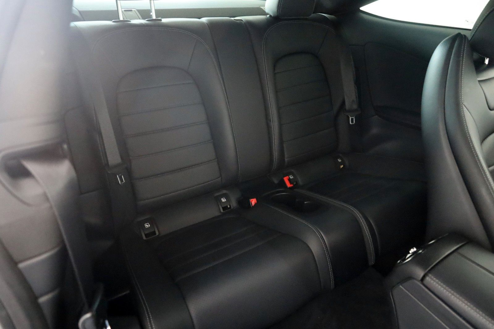 Fahrzeugabbildung Mercedes-Benz C 200 Coupe AMG Line Leder,Navi,LED,SH,PDC,SR+WR