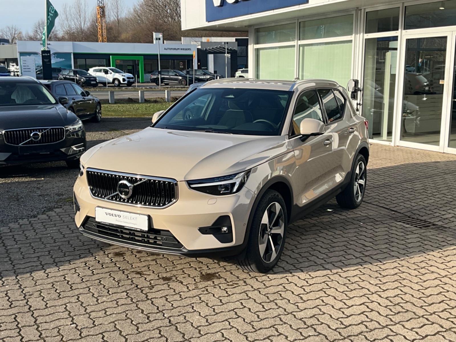 Volvo XC40 Core 2WD