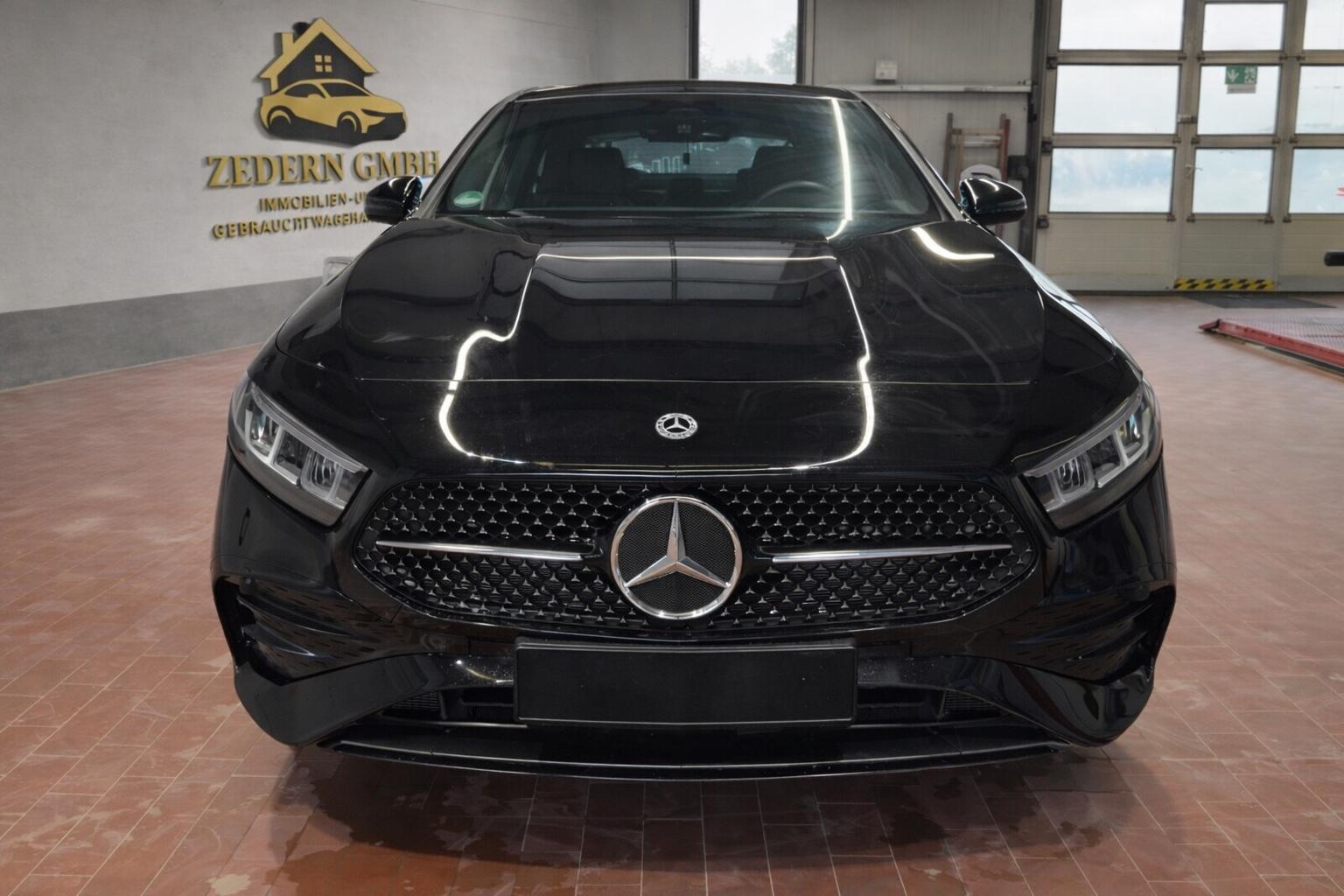 Mercedes-Benz A 200 Limousine AMG Kamera Navi *10429 Km*