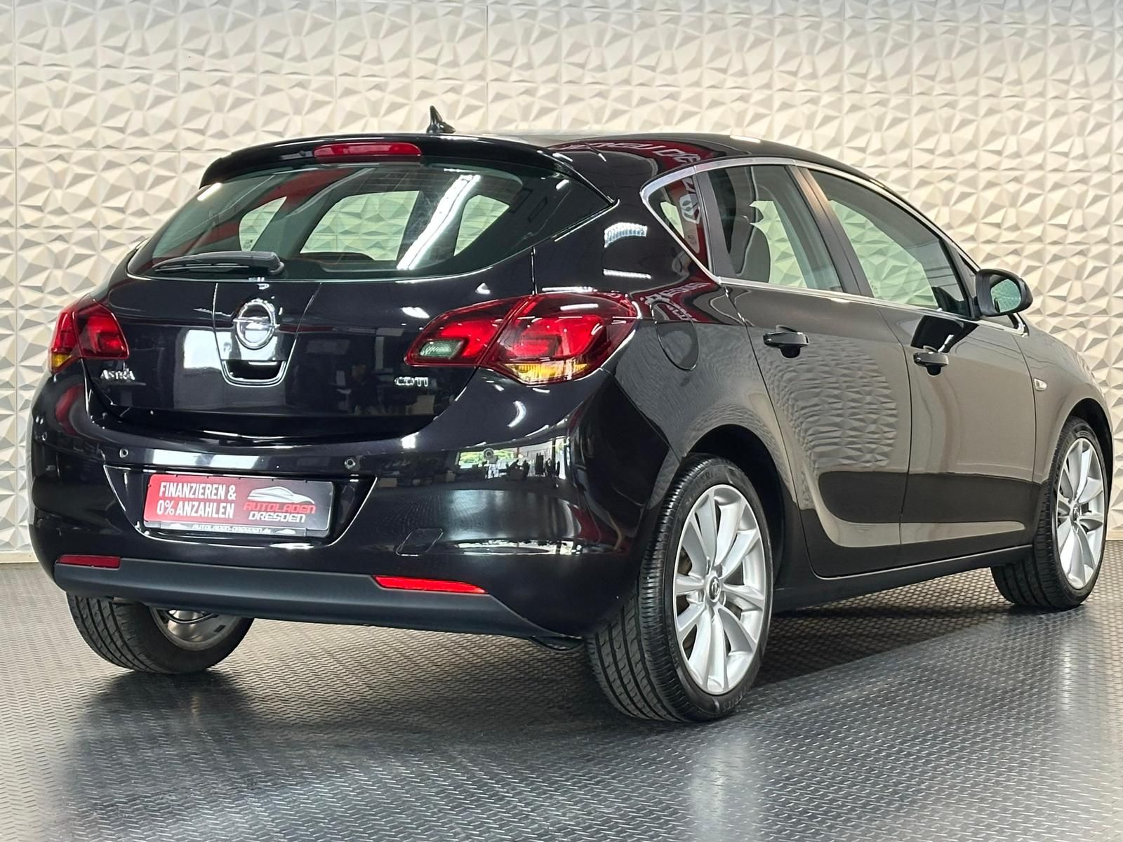 OPEL Astra 1.7CDTI SPORT PDC#NAVI#KLIMA#ALU#TEMPO#SHZ - Image 8