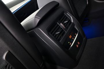 BMW 320i Touring M Sport Shadow LASER RFK 50-Jahre