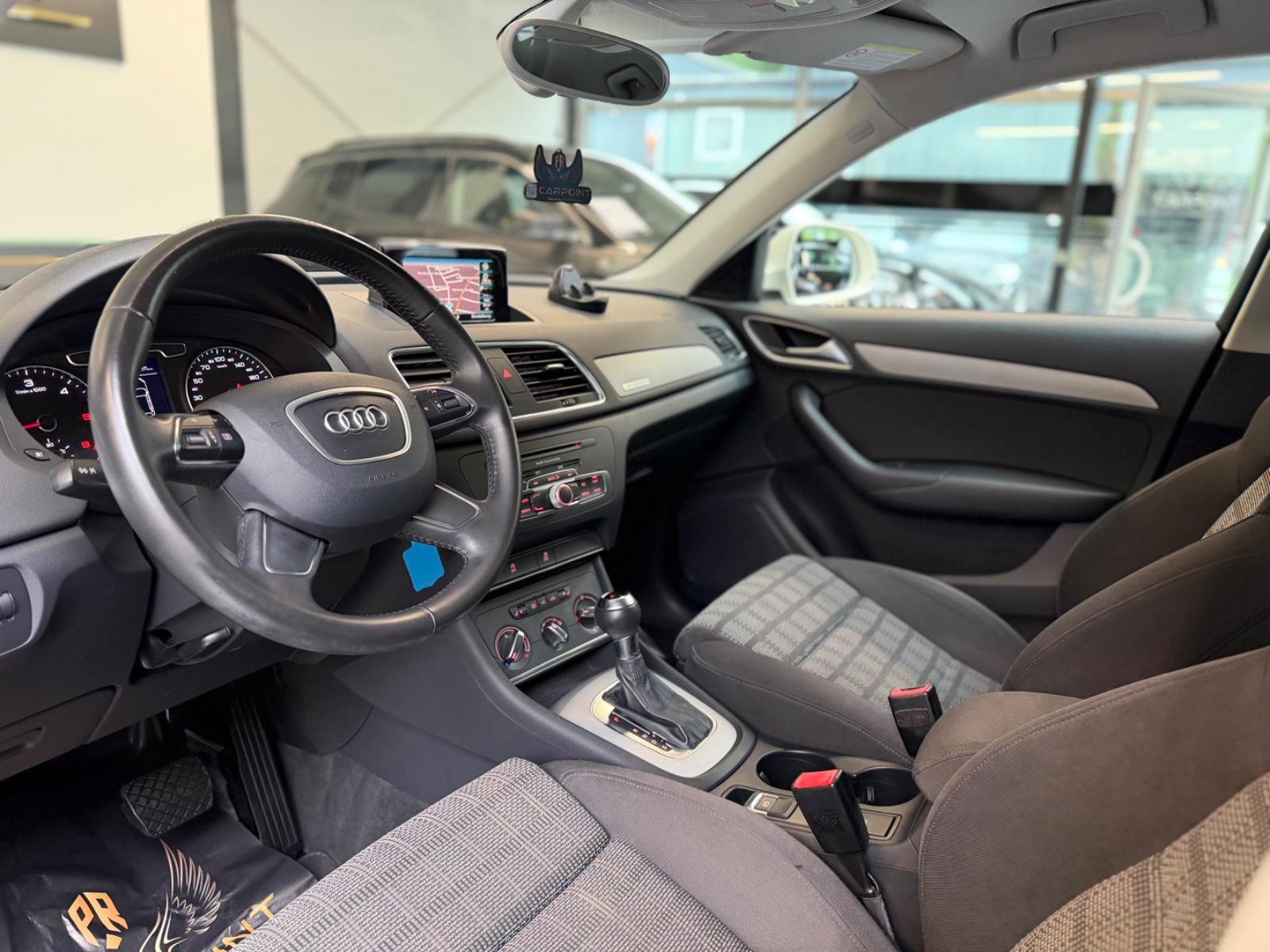 Audi Q3 2.0 TDI Quattro/Xenon/LED/Navi/BT/SHZ/