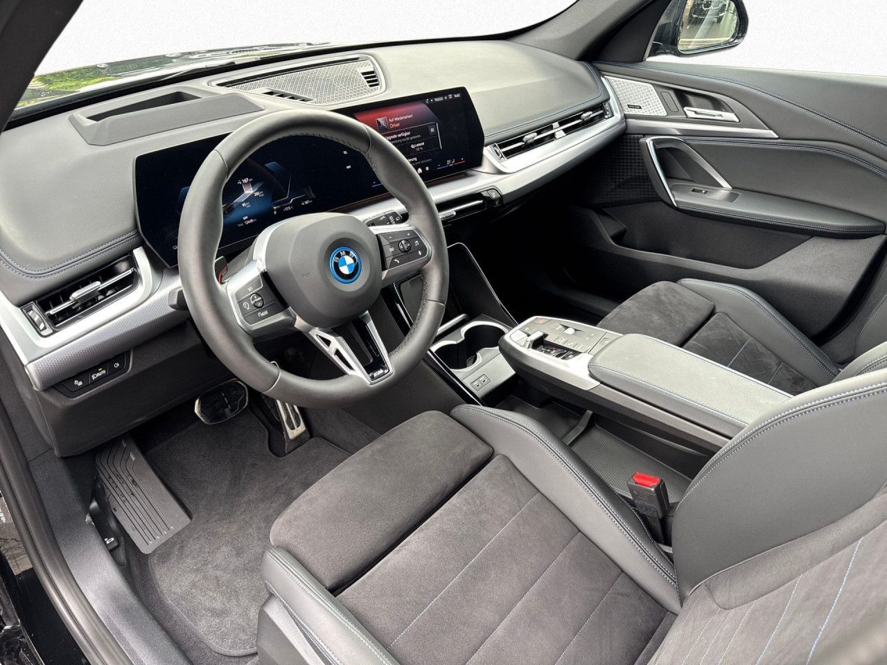BMW iX1 - Bild 18