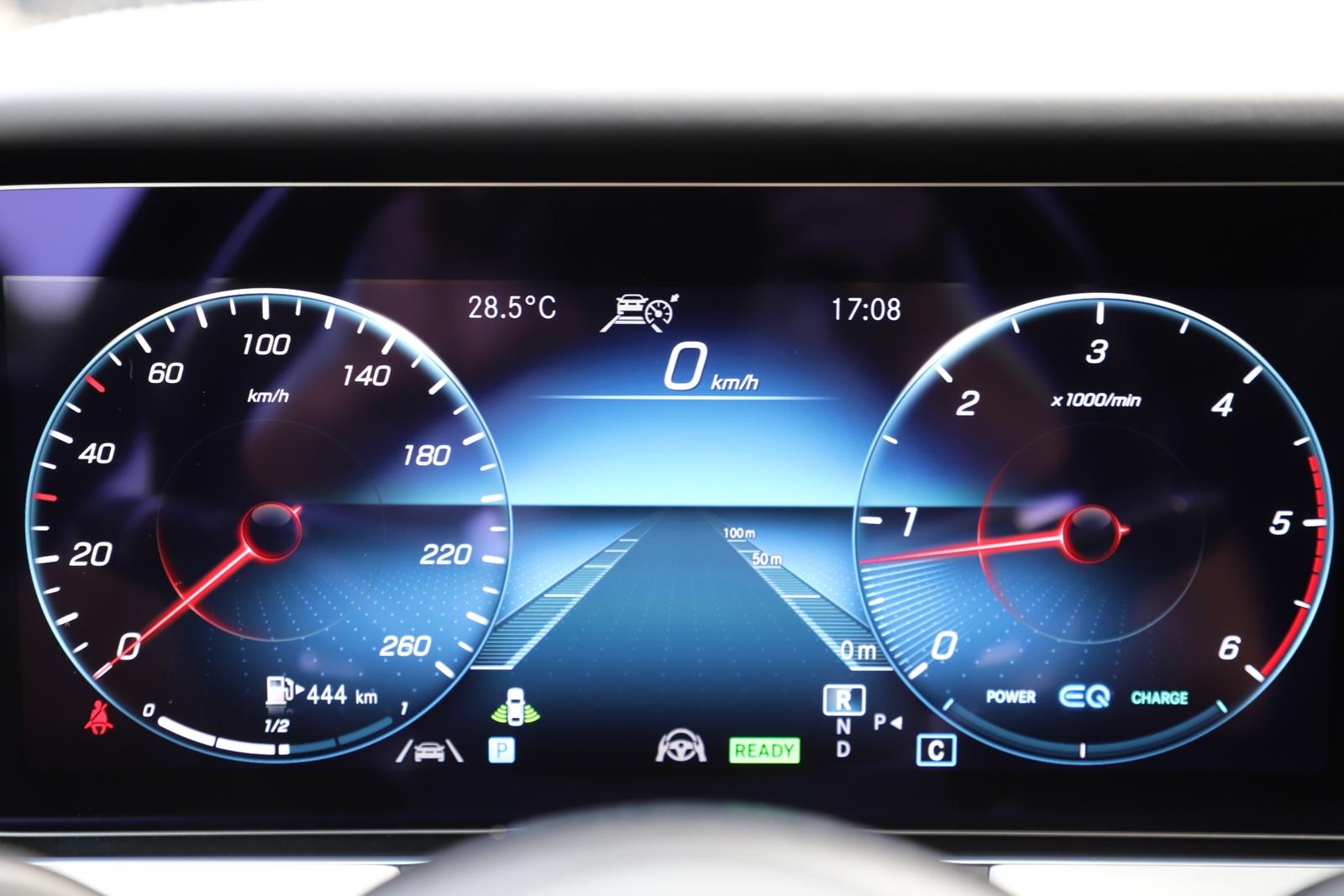 Mercedes-Benz E 220d T-Modell AMG Nav Burmesteri Distronic AHK