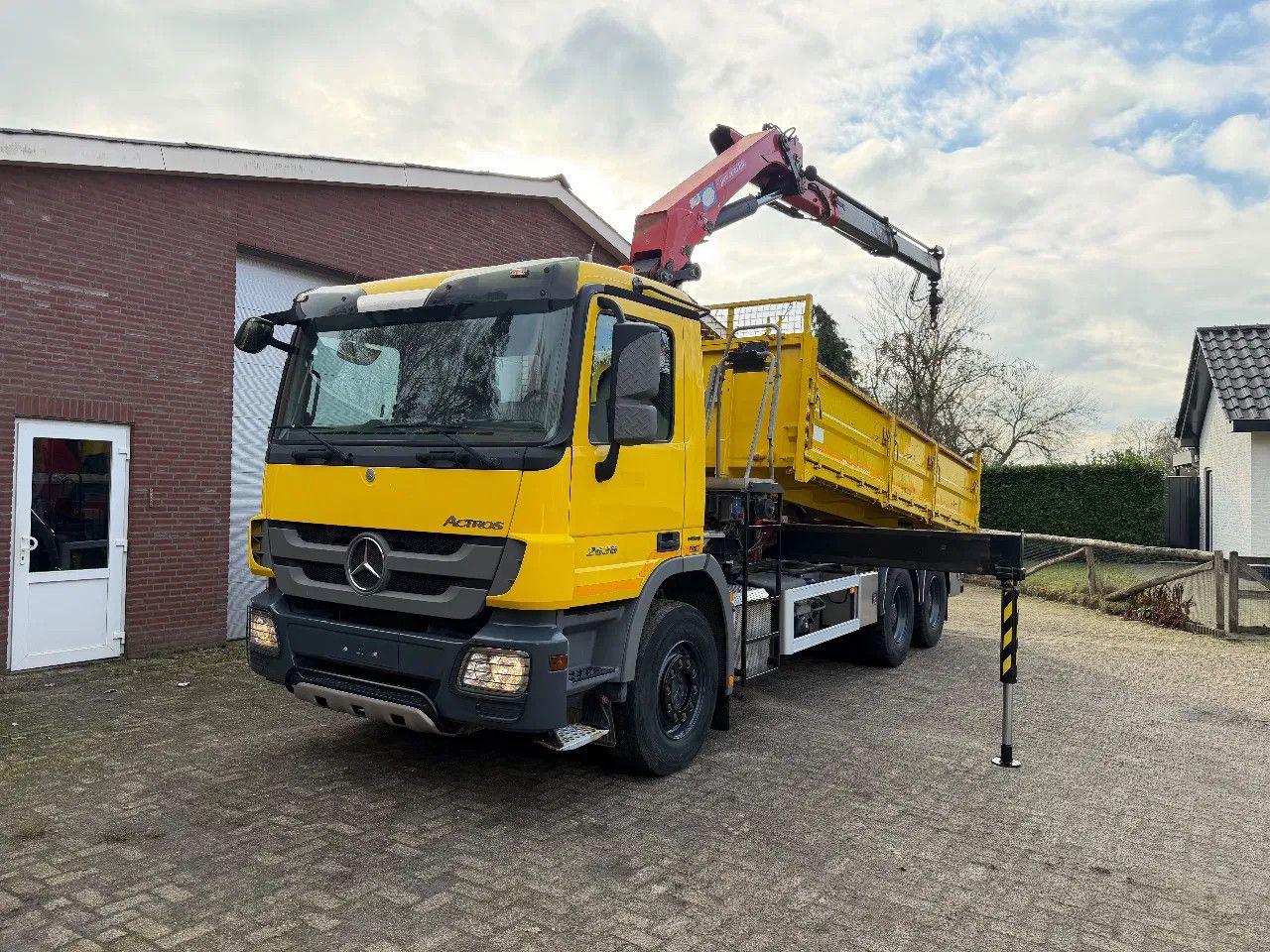 Mercedes-Benz Actros 2636 / 6x4 / HMF2020 - K2 / WAF Kipper /