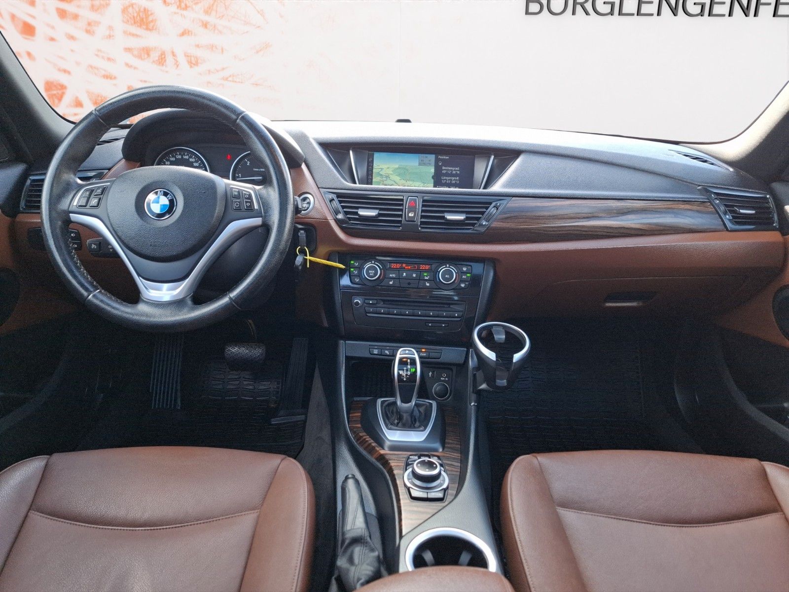 Fahrzeugabbildung BMW X1 xDrive 20 d ! LEDER ! NAVI ! KAMERA ! PANO !