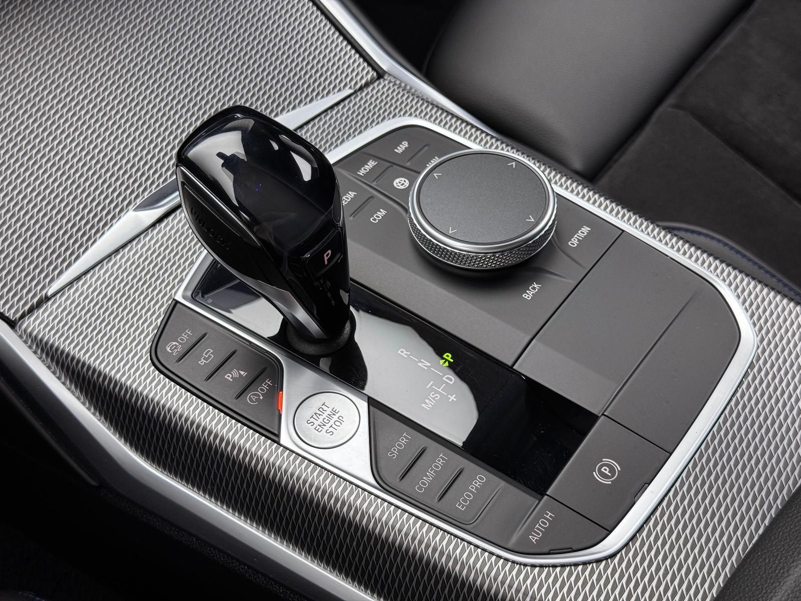 Fahrzeugabbildung BMW XDR*INDIVIDUAL*DEUTSCH*H&K*LASER*STANDHZ*PANO*AH