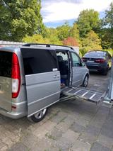 Mercedes-Benz Viano 2.0 CDI mit Rollstuhl Rampe  - gebrauchte Mercedes-Benz Viano aus dem Jahr 2006