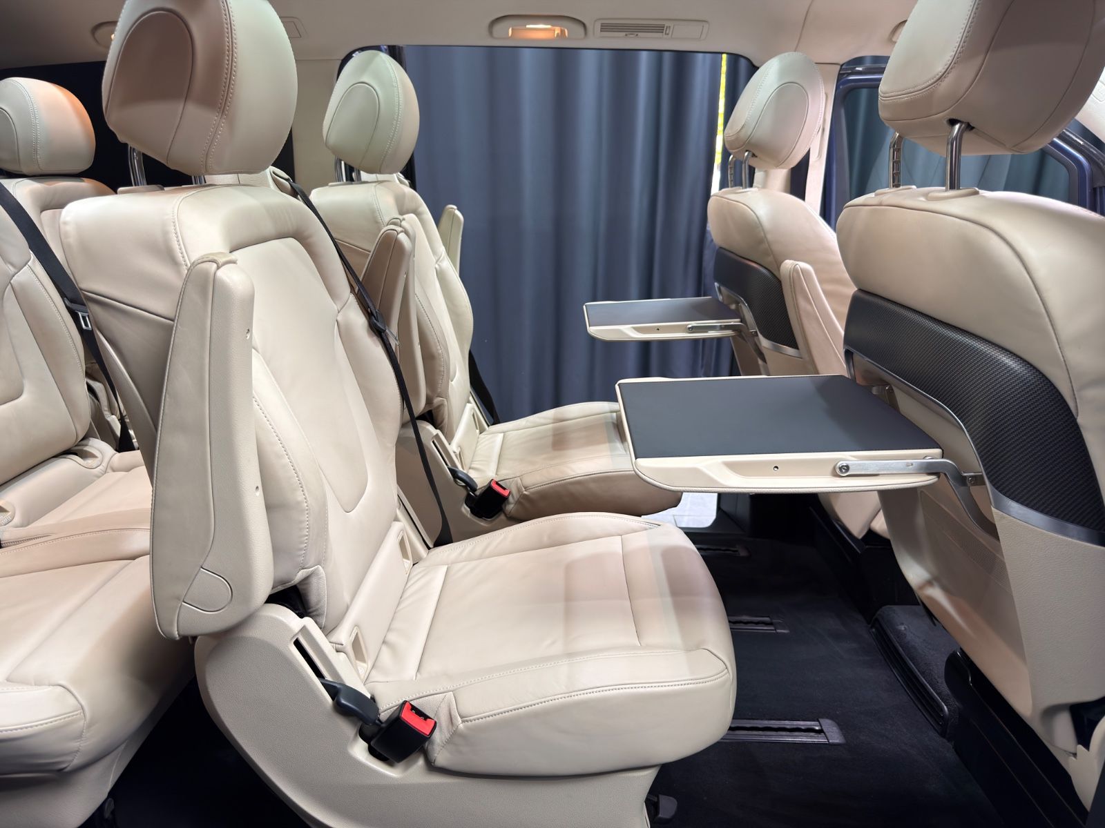 Fahrzeugabbildung Mercedes-Benz V250d lang EXCLUSIVE|AMG|BURMESTER|PANO|ACC|360°