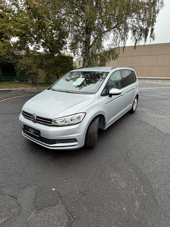 Image of Volkswagen Touran