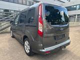 Ford TOURNEO CONNECT 1,5 TDCI TITAN. AHK/PANO/KLIMAAU - gebrauchte Ford Transit Connect aus dem Jahr 2015