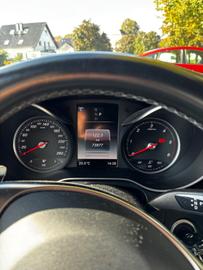 صورة 3 لـ 2015 Mercedes-BENZ GLC
