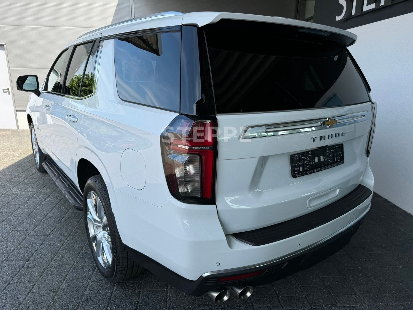 Chevrolet Tahoe 6,2 LPG  High Country AHK  22Alu
