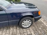 Mercedes-Benz E 260 - Mercedes-Benz E 260