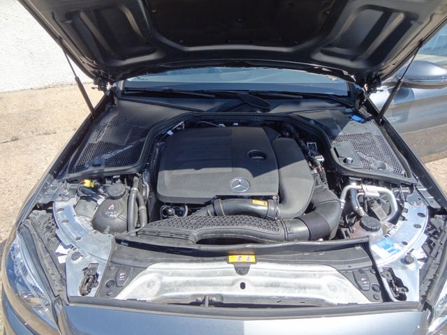 Fahrzeugabbildung Mercedes-Benz C 200 4Matic/2.Hd/Pano/AHK/Kam/Navi/77TKM/