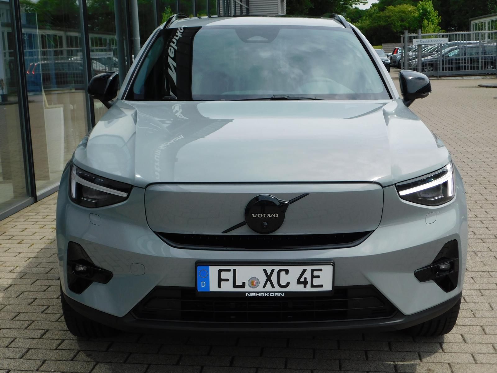 Fahrzeugabbildung Volvo EX40 Single Motor ext. Range Plus Black Edition