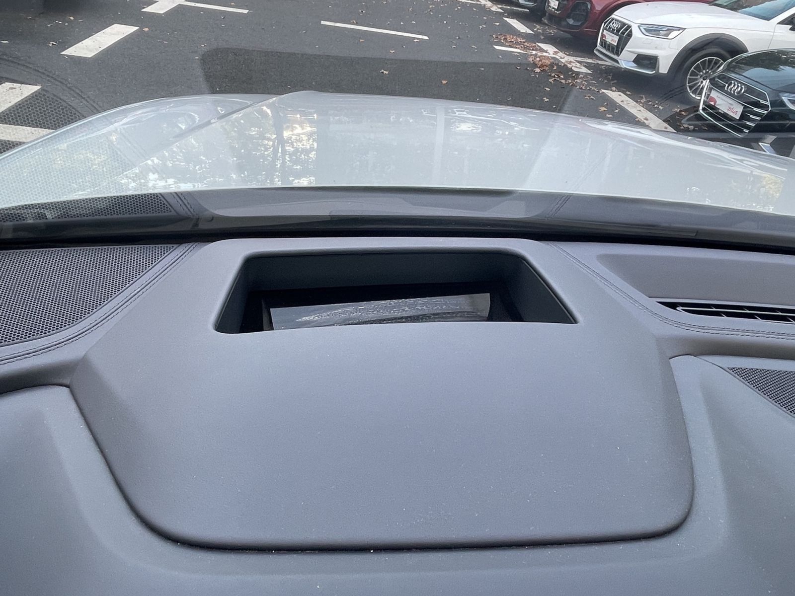 Audi RSQ8 - Bild 24