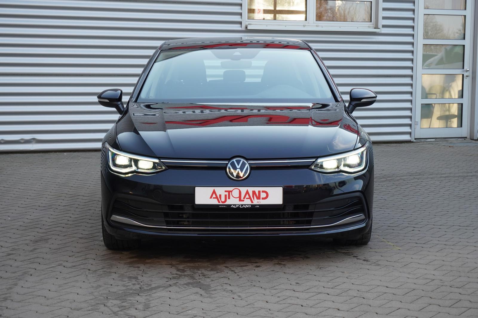 Volkswagen Golf VIII 1.5 TSI Style LED Navi ACC Panorama