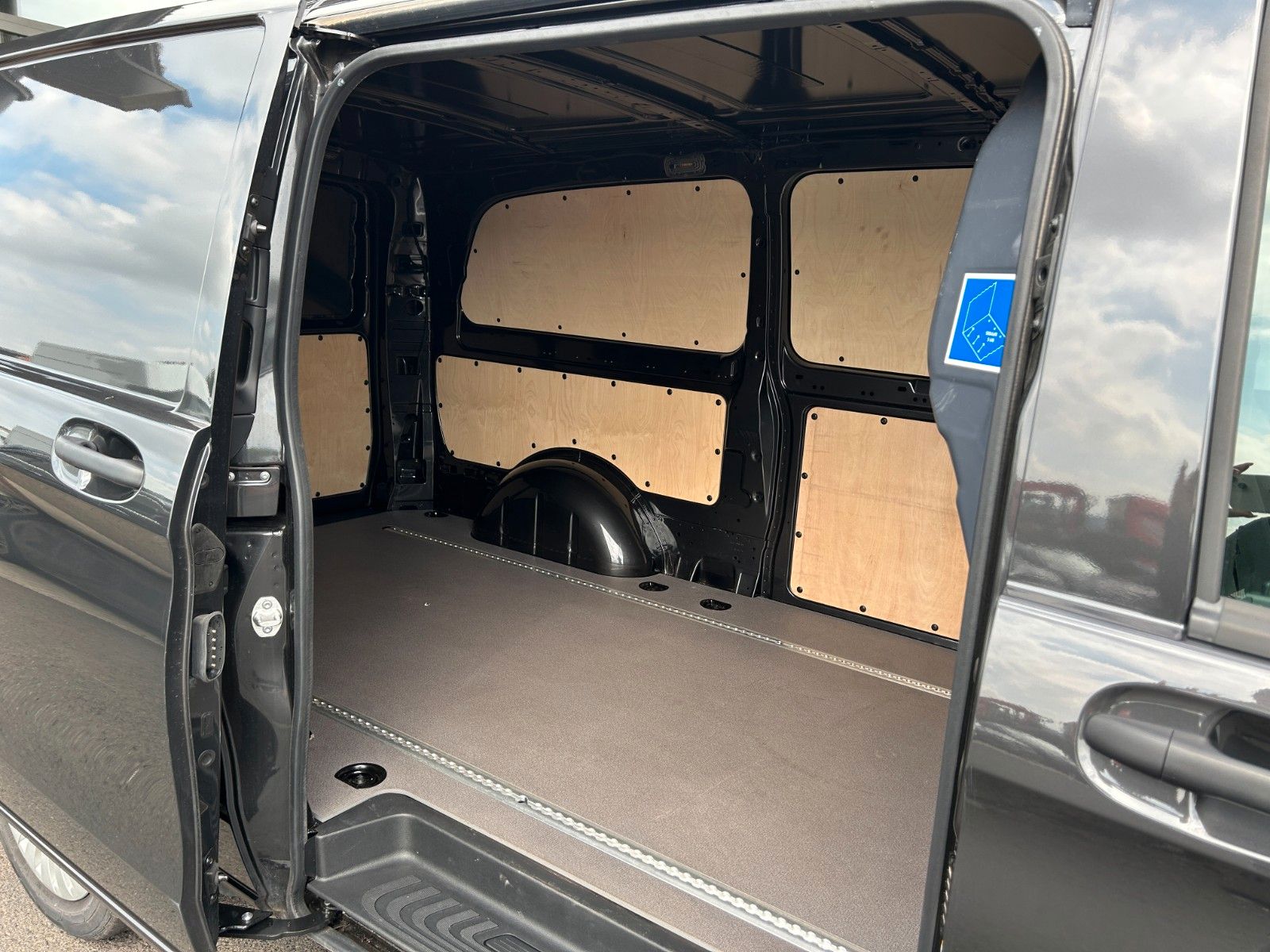 Fahrzeugabbildung Mercedes-Benz Vito 116 CDI 9G Extral Klima Kamera MULTIBEAM