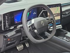 Fahrzeugabbildung Rafale 200 E-Tech Full Hybrid Esprit Alpine Voll