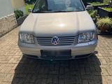 Volkswagen VW Bora, 1.6 - gebrauchte VW Bora aus dem Jahr 1998