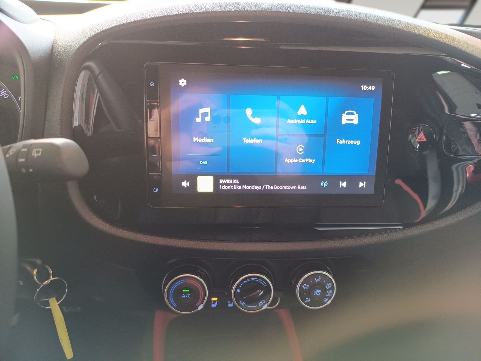 Fahrzeugabbildung Toyota Aygo X Team D