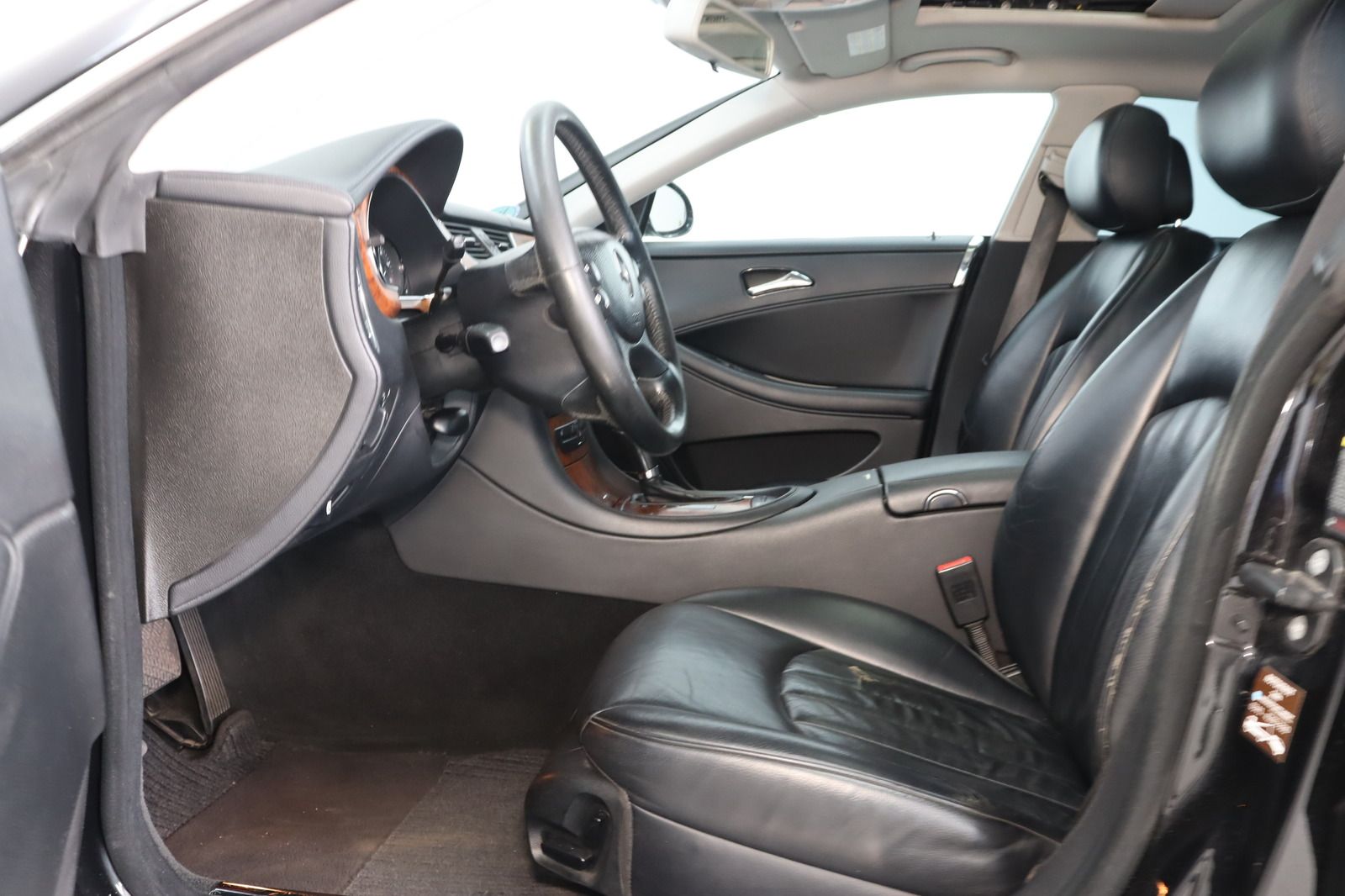 Fahrzeugabbildung Mercedes-Benz CLS 320 CDI Leder * Navi * Sitzheizung