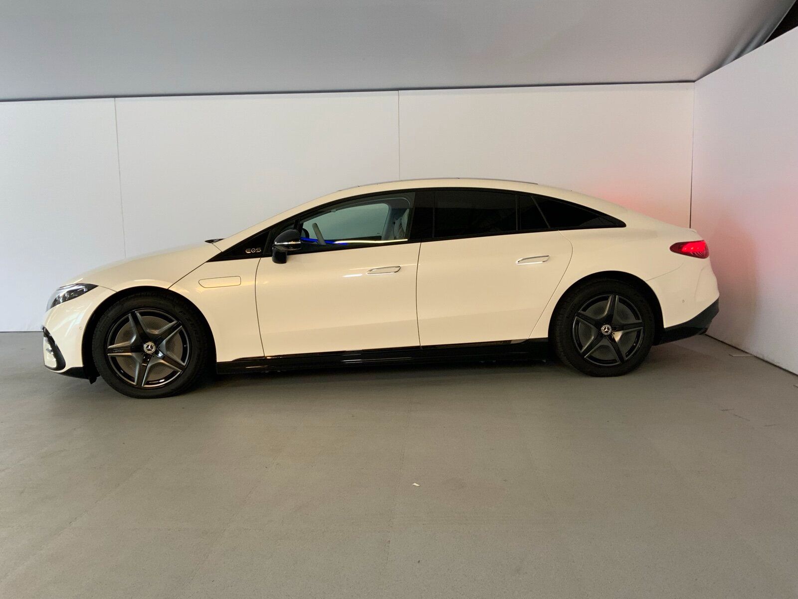 Mercedes-Benz EQS 580 4M AMG Hyperscreen HUD AkustikKomfort imagem 3