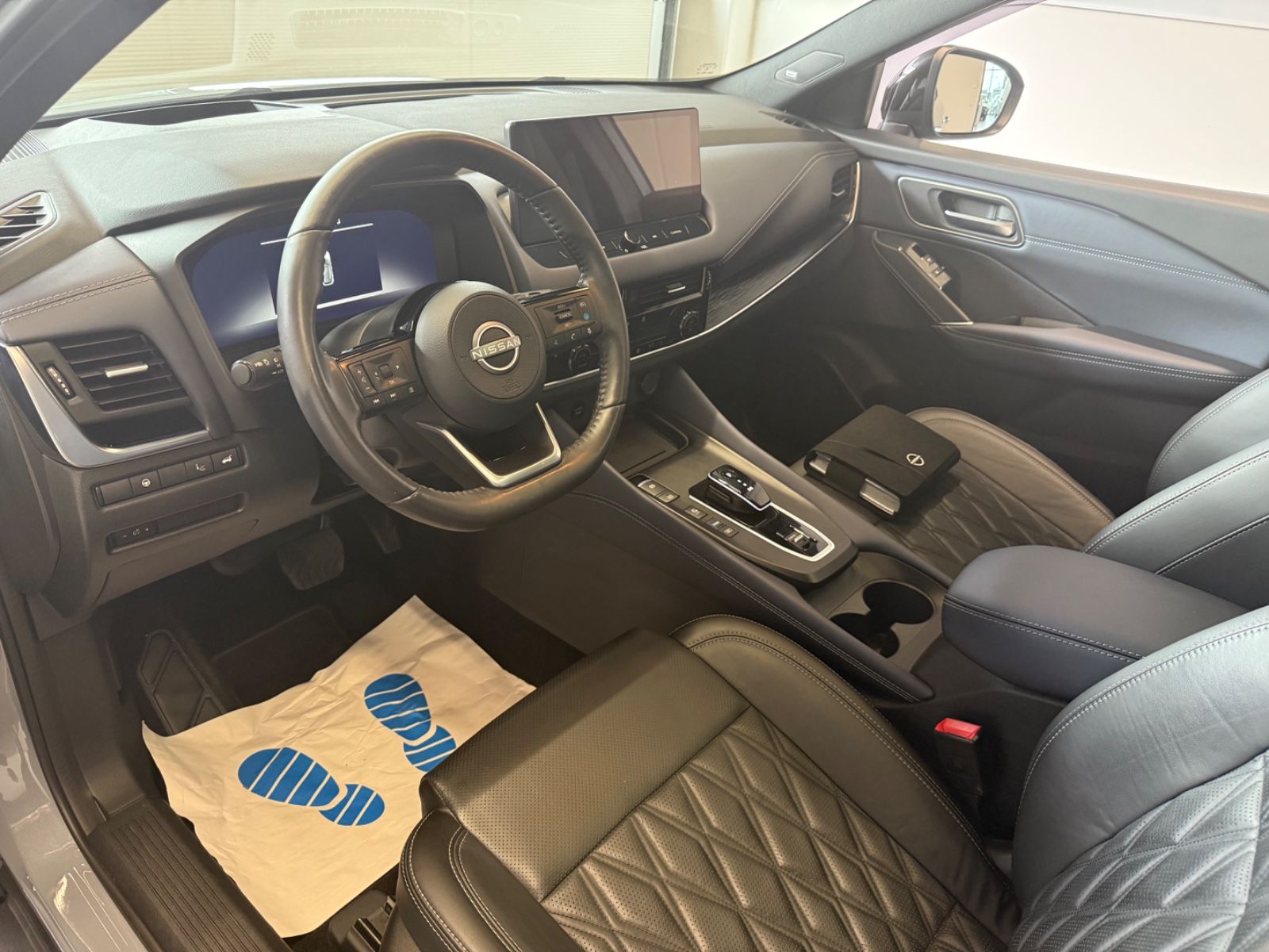 Fahrzeugabbildung Nissan Qashqai Tekna+ e-Power, 360° Kamera, Navi, WP,
