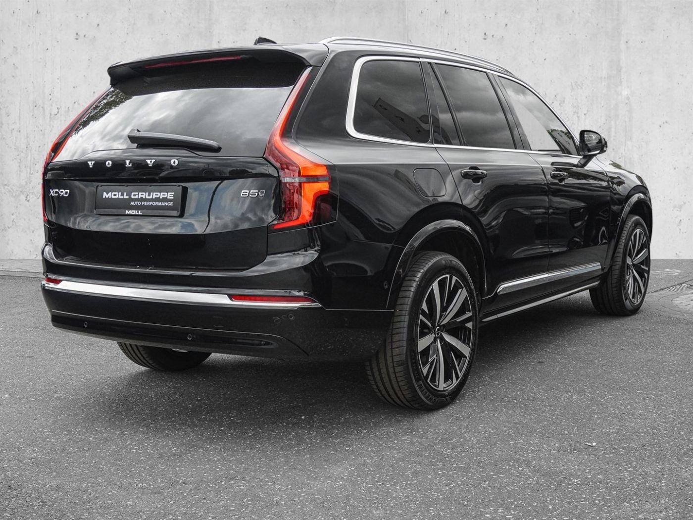 Volvo XC90 B5 B AWD Core Bright 7-SITZER 360° H&K PILO
