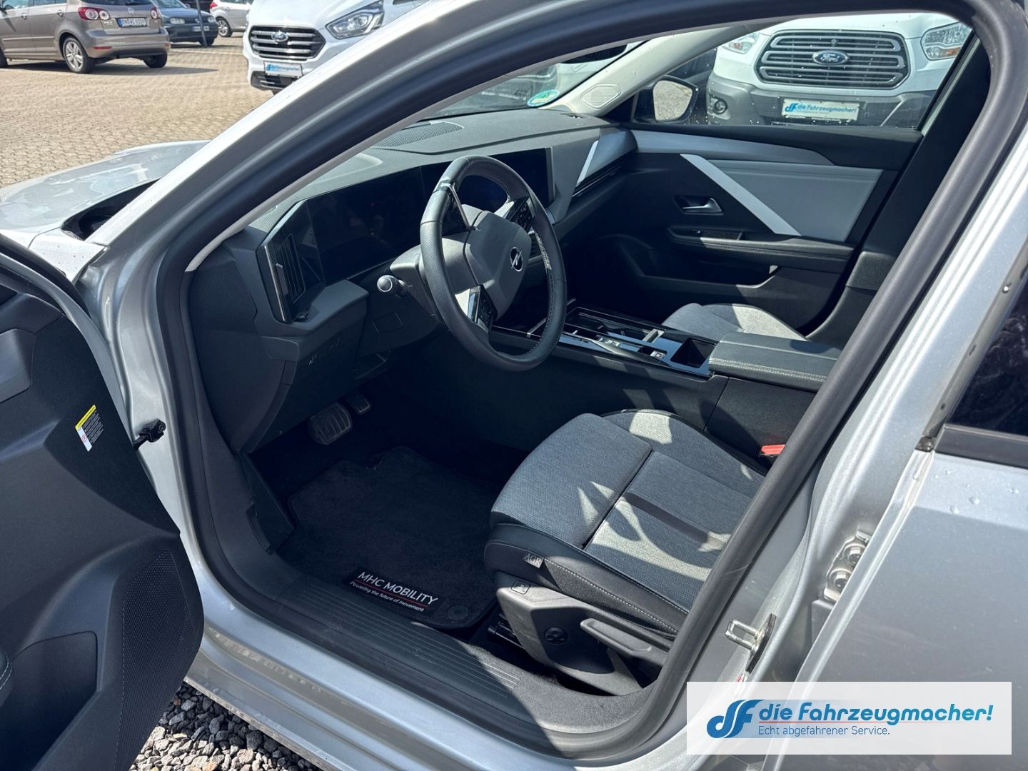 Fahrzeugabbildung Opel Astra L Sports Tourer Elegance 1.5 D EU6e *SEITE