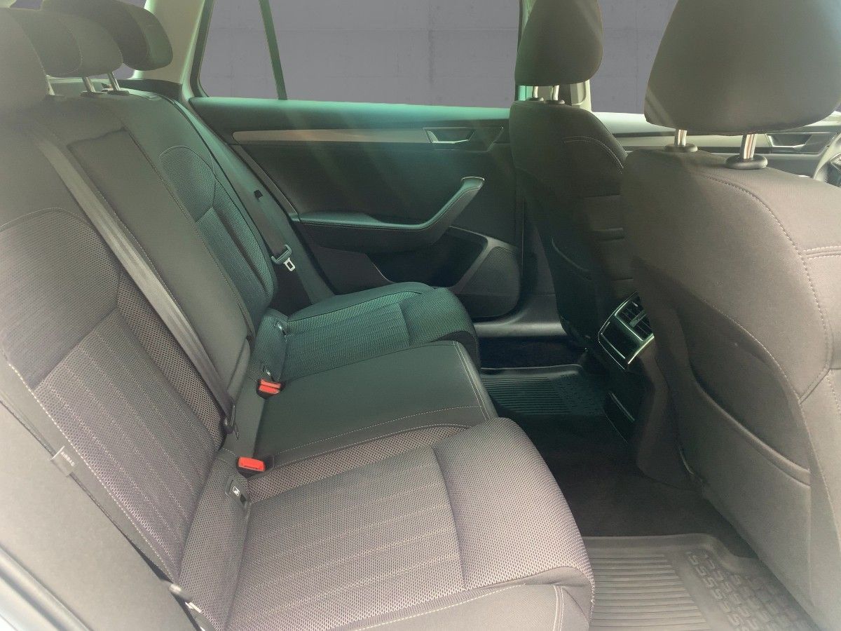 Skoda Superb - Bild 13