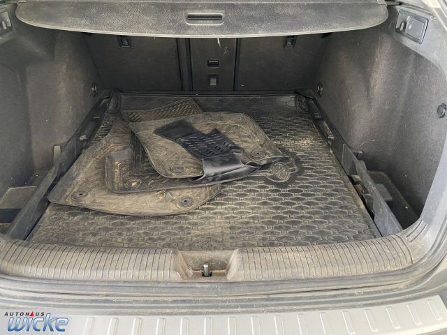 Golf VIII Variant 2.0 TDI Life NAVI KLIMA SIDE