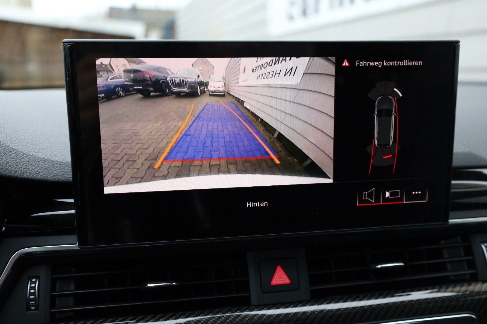 Fahrzeugabbildung Audi S4 Avant 3.0 TDI quattro TLeder,Navi,LED,PanDach