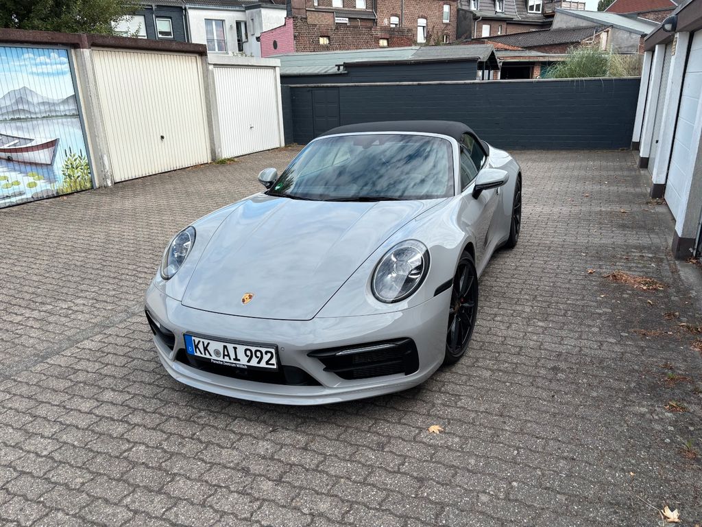 Image of Porsche 992