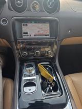 Jaguar XJ Premium Luxury 3.0 V6 Kompressor AWD Prem... - Jaguar Gebrauchtwagen