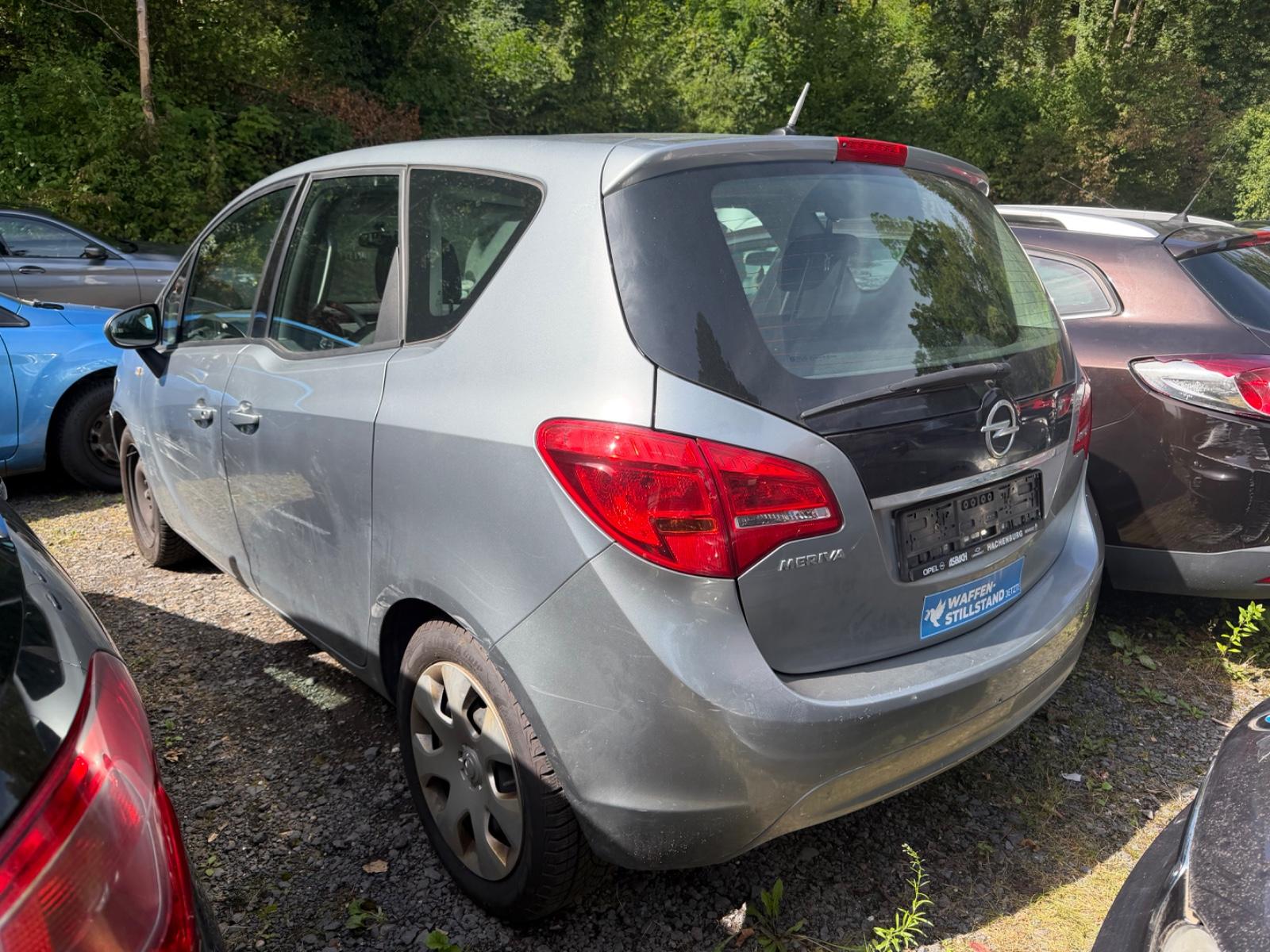 Opel Meriva 2012 — photo 10