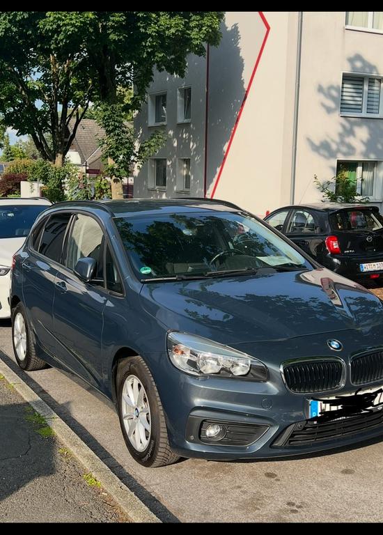 BMW 218