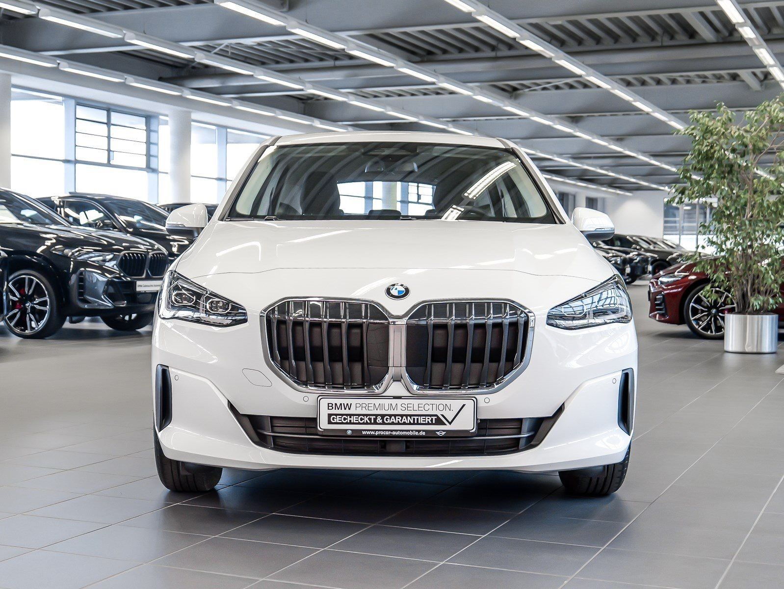 BMW 220 Active Tourer - Bild 8
