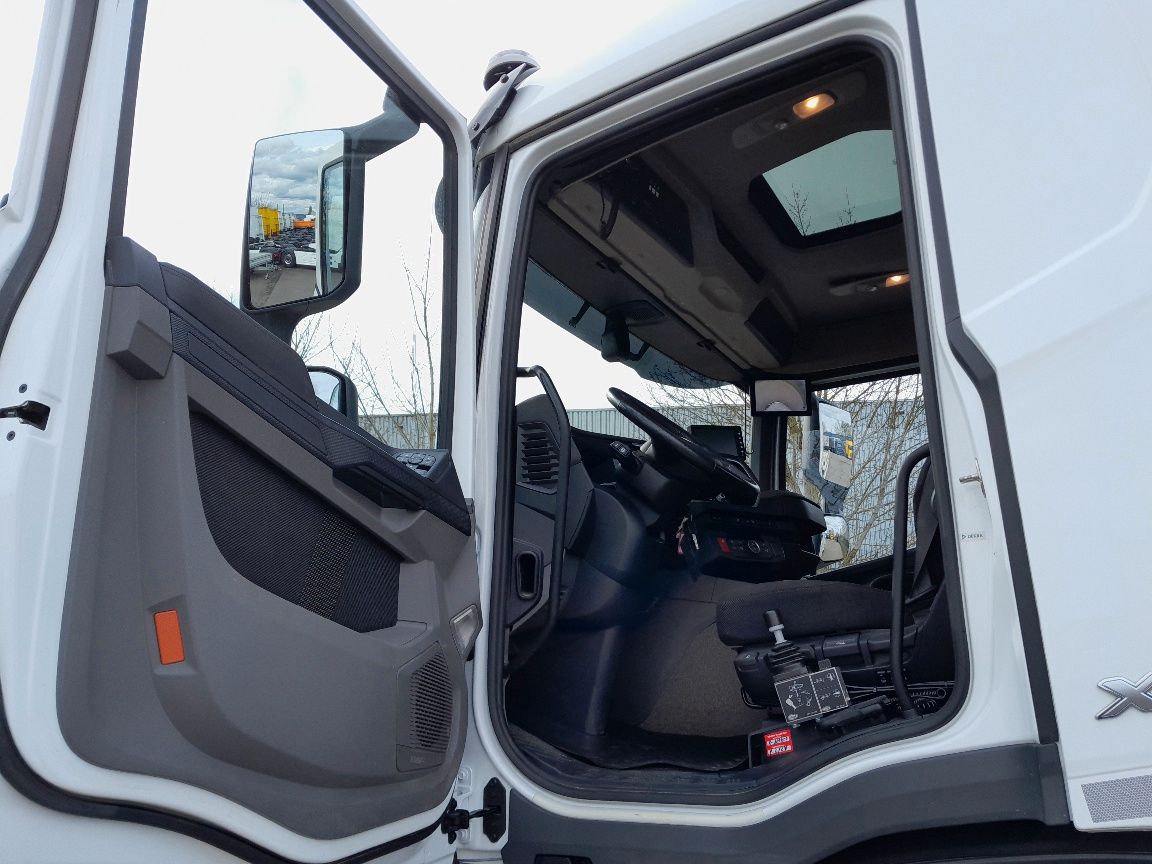 Fahrzeugabbildung DAF FA XDC 450