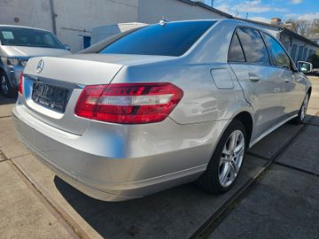 Mercedes E 200 - 5