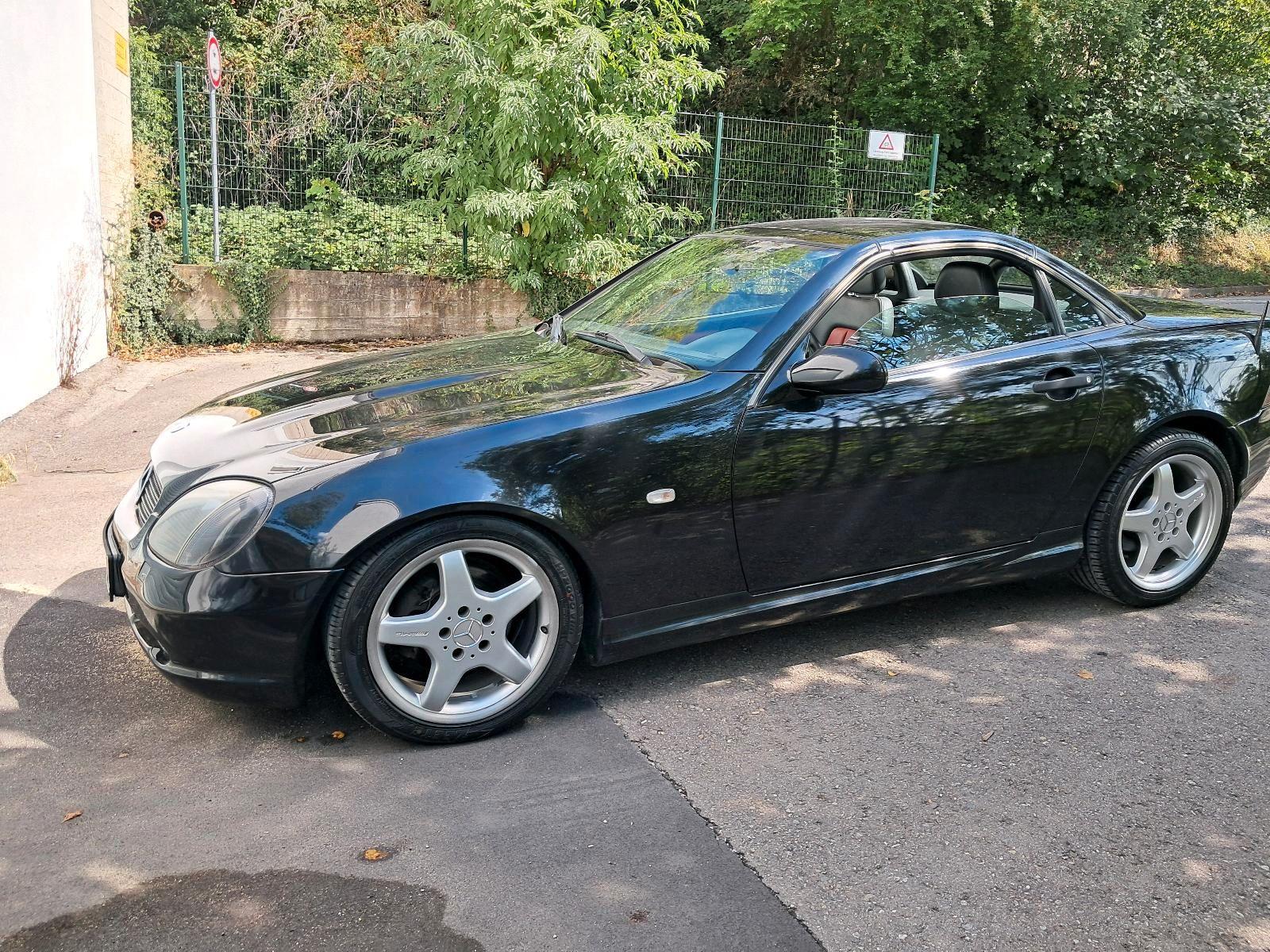 Mercedes-Benz SLK 230