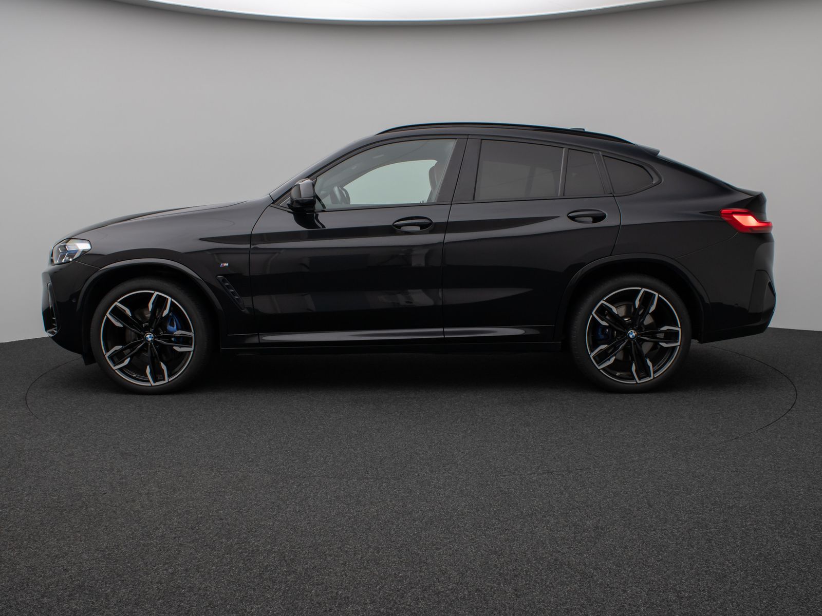 Fahrzeugabbildung BMW X4 M40i Kamera Laser HUD DAB HiFi DisplKey 21"