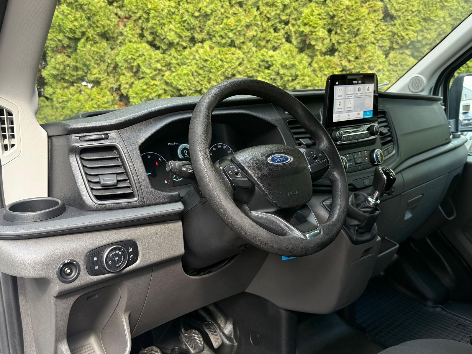 Fahrzeugabbildung Ford Transit 2.0 TDCI DOKA+6SI L3H2 XEN+KLIMA+SHZ+KAM