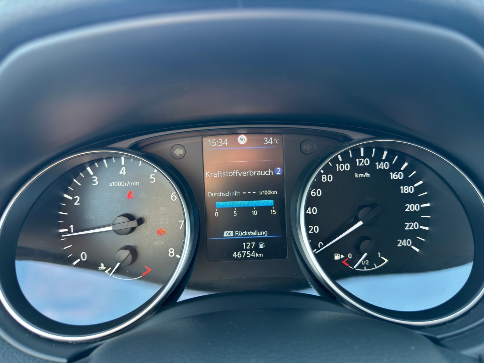 Fahrzeugabbildung Nissan Qashqai Akari 140PS 6-Gang*360°CAM*Pano*StHz*Led