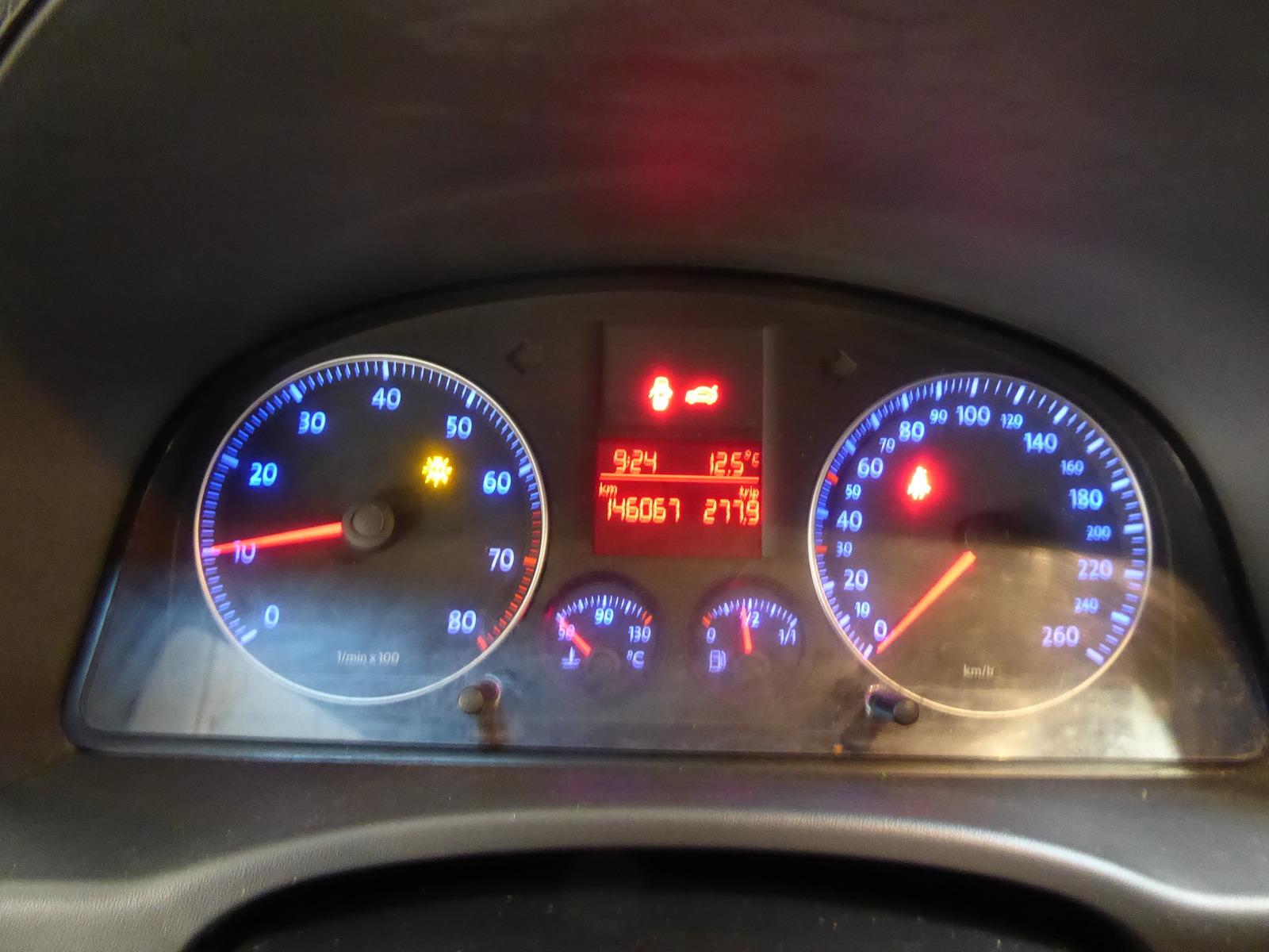 Volkswagen Caddy 2010 — photo 9